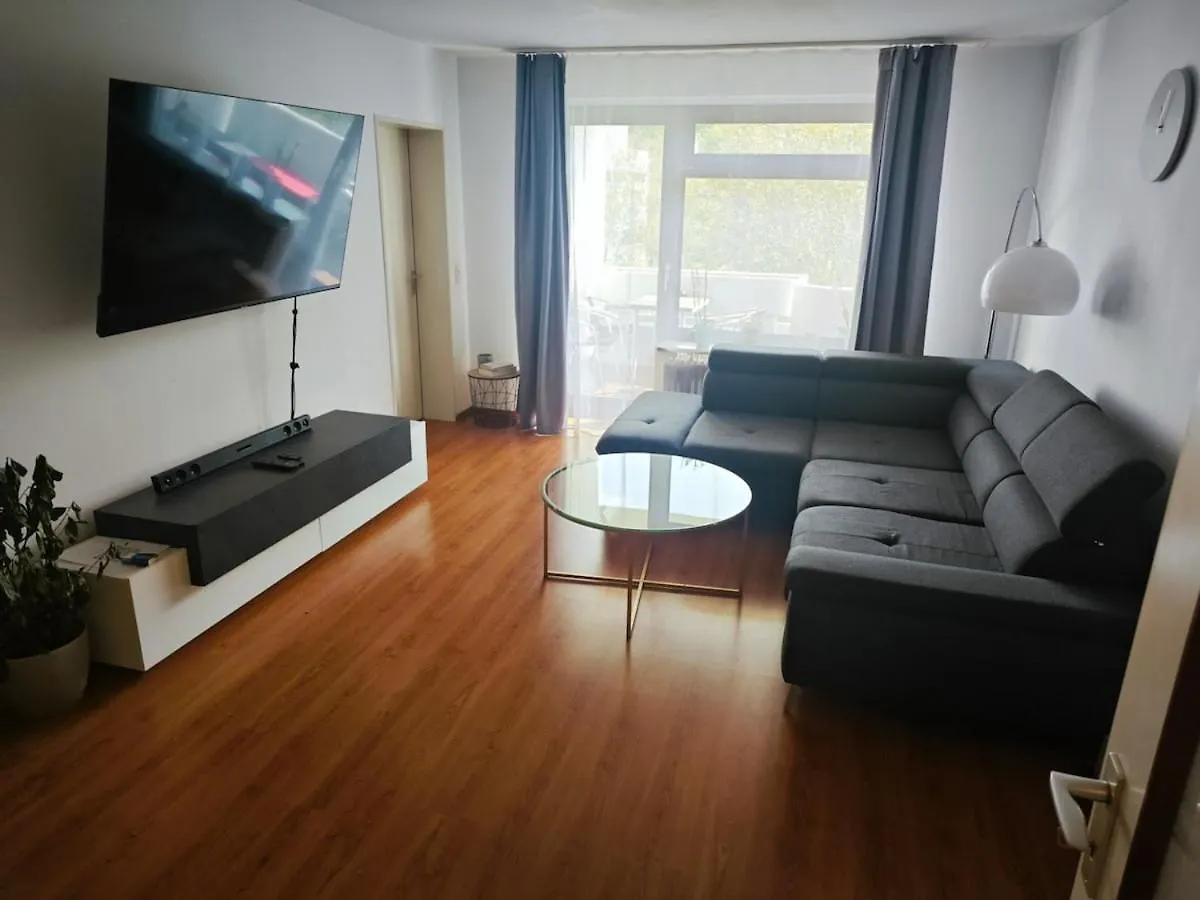 2 Room Apartment In Metro Location Múnich 0*,  Alemania