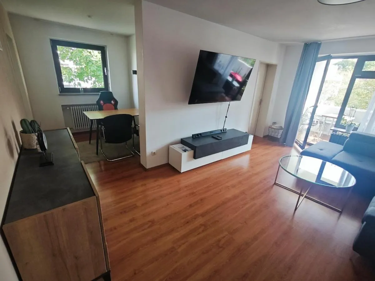 2 Room Apartment In Metro Location Munich Allemagne